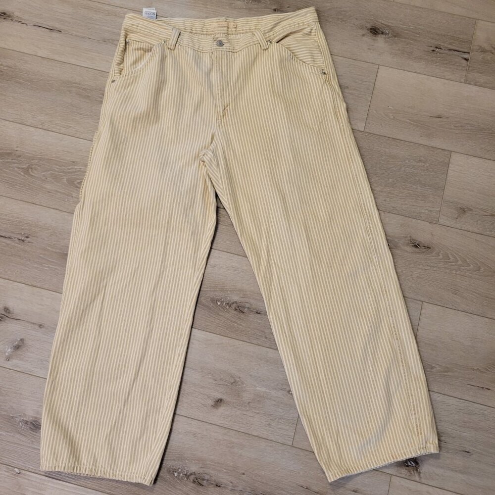 Womens Levis Dad Modern Utility Pants Tan Striped Mid Rise Straight Sz 33 Jeans